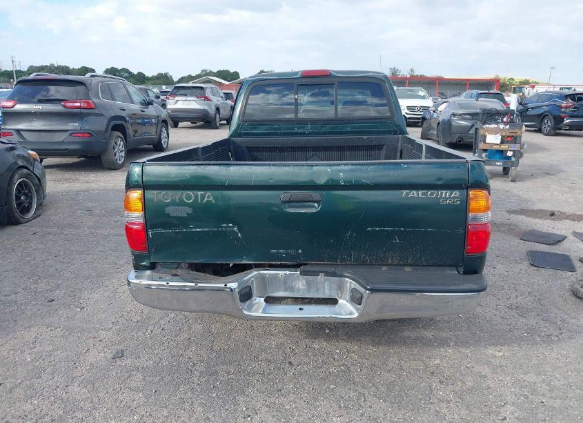 Photo 16 of 2002 Toyota Tacoma (VIN 5TEVL52N42Z033265)