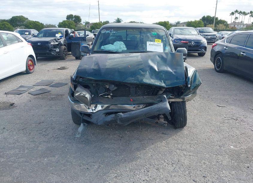 Photo 6 of 2002 Toyota Tacoma (VIN 5TEVL52N42Z033265)