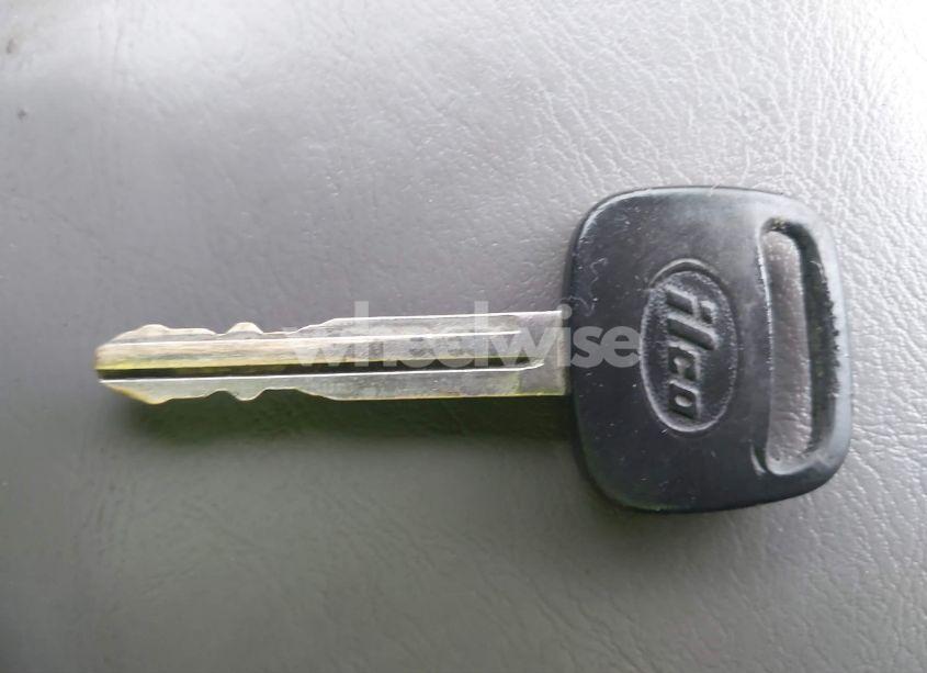 Photo 11 of 2002 Toyota Tacoma (VIN 5TEVL52N42Z037381)
