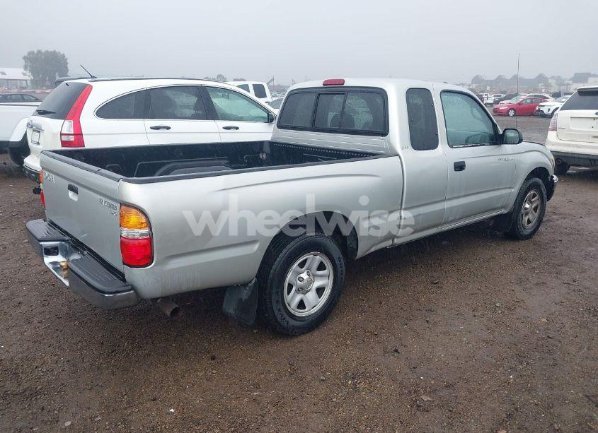 Photo 4 of 2002 Toyota Tacoma (VIN 5TEVL52N42Z037381)