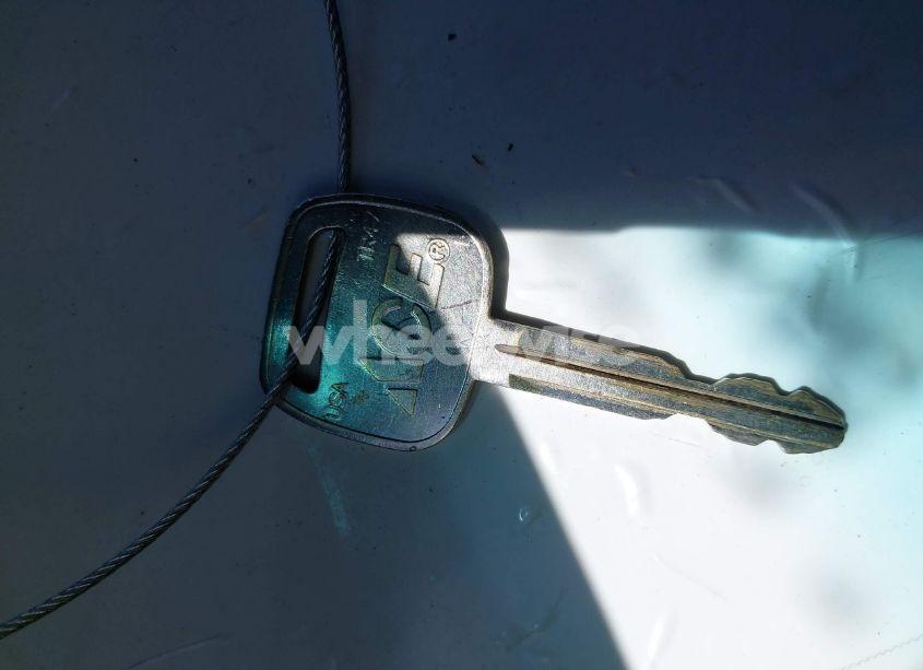 Photo 11 of 2000 Toyota Tacoma (VIN 5TEVL52N4YZ710341)