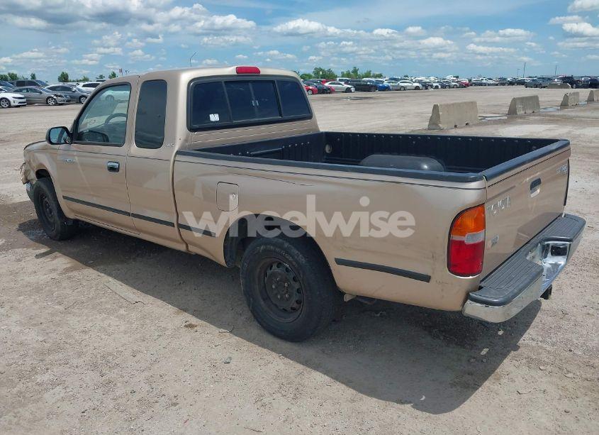 Photo 3 of 2000 Toyota Tacoma (VIN 5TEVL52N4YZ717158)
