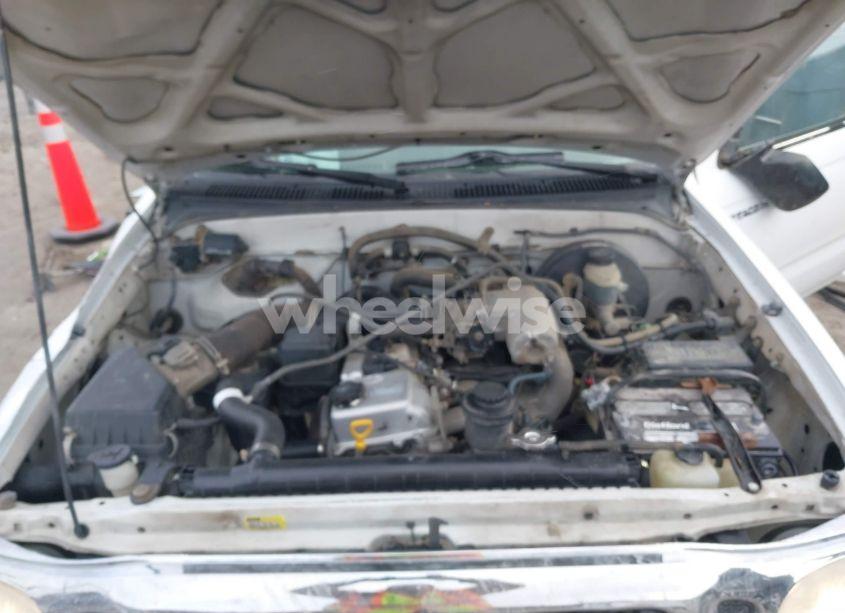 Photo 10 of 2002 Toyota Tacoma (VIN 5TEVL52N52Z079509)