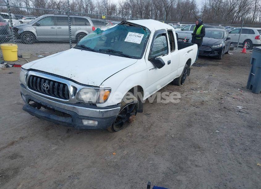 Photo 2 of 2002 Toyota Tacoma (VIN 5TEVL52N52Z079509)