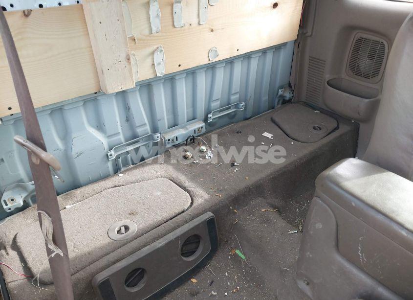 Photo 8 of 2002 Toyota Tacoma (VIN 5TEVL52N52Z079509)