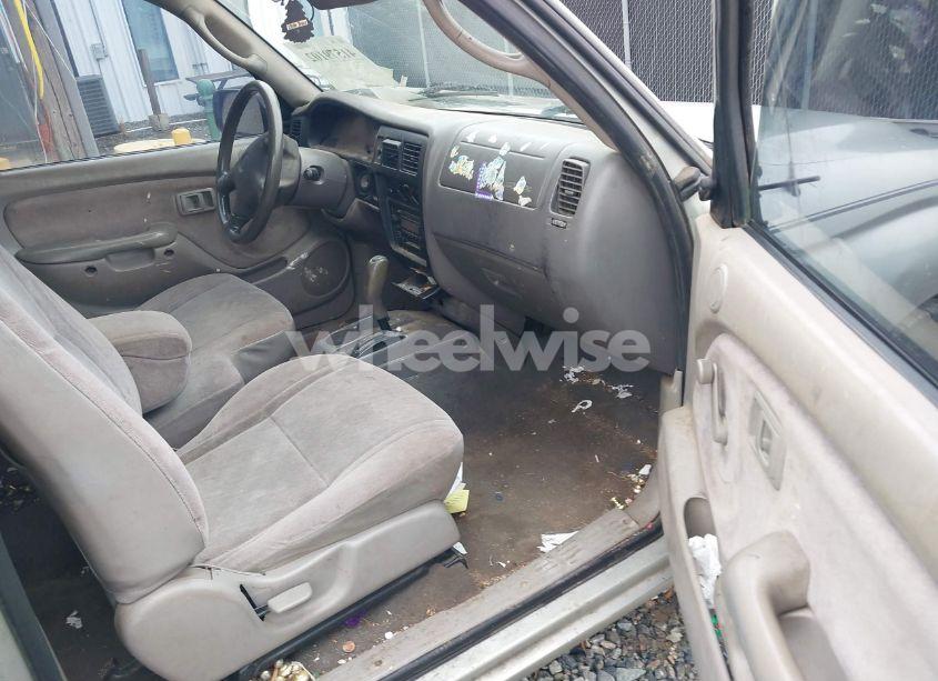 Photo 5 of 2003 Toyota Tacoma (VIN 5TEVL52N53Z272969)