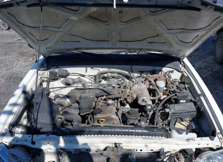 Photo 10 of 2001 Toyota Tacoma (VIN 5TEVL52N61Z793728)