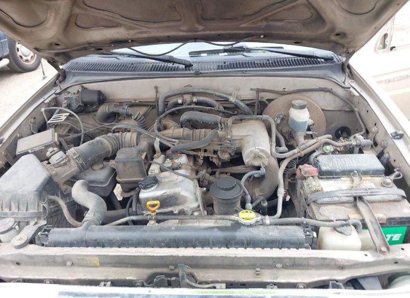 Photo 10 of 2003 Toyota Tacoma N/A (VIN 5TEVL52N63Z301492)