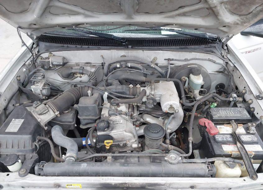 Photo 10 of 2004 Toyota Tacoma (VIN 5TEVL52N64Z347115)
