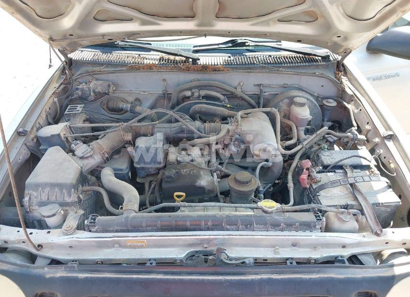 Photo 10 of 2004 Toyota Tacoma (VIN 5TEVL52N64Z437753)