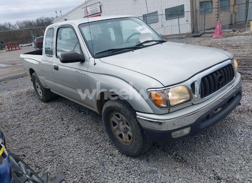 2001 Toyota Tacoma (VIN 5TEVL52N81Z858305) main photo
