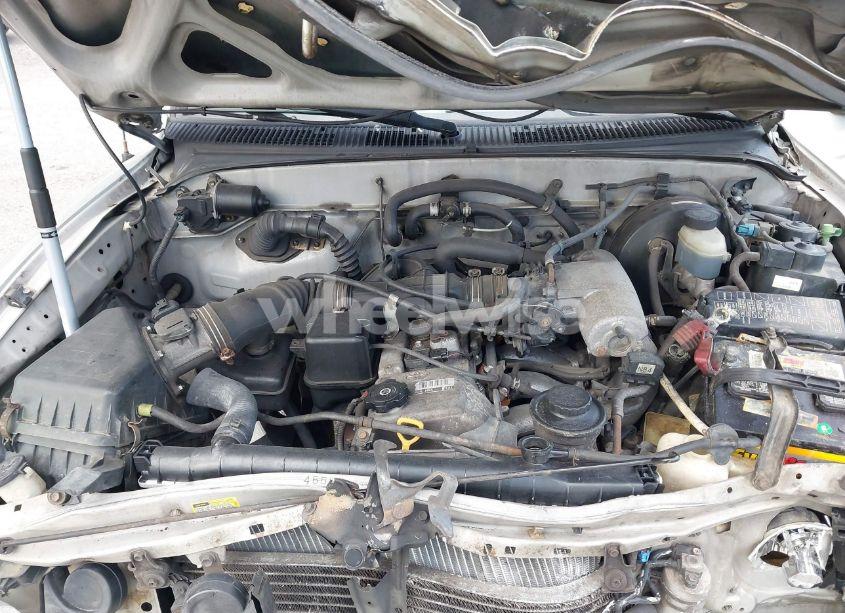 Photo 10 of 2001 Toyota Tacoma (VIN 5TEVL52N81Z873323)