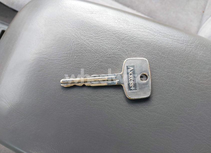 Photo 11 of 2001 Toyota Tacoma (VIN 5TEVL52N81Z873323)