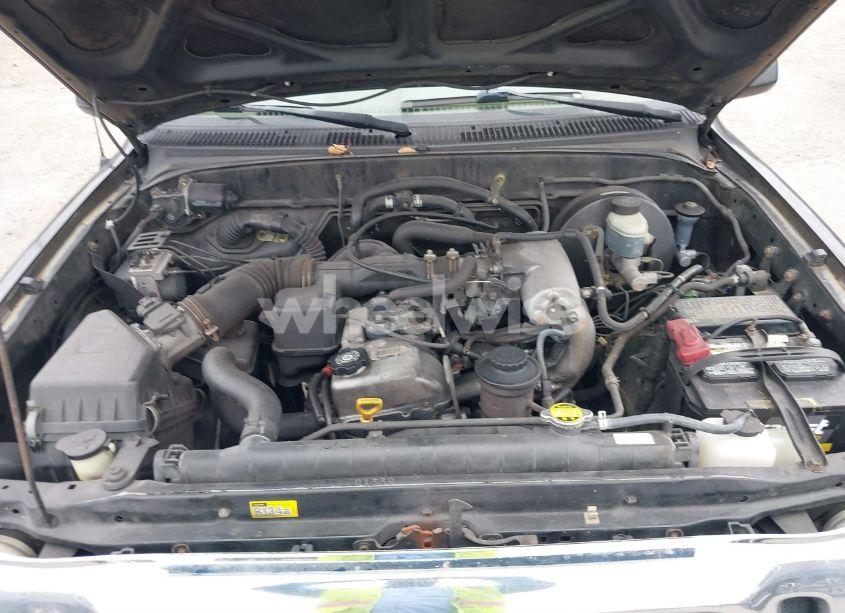 Photo 10 of 2004 Toyota Tacoma (VIN 5TEVL52N84Z406441)