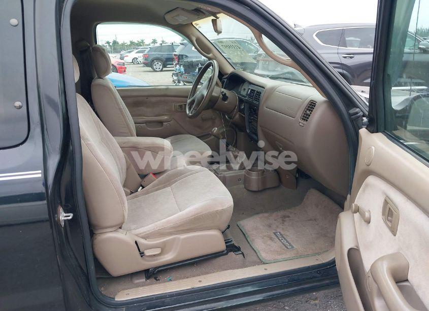 Photo 5 of 2004 Toyota Tacoma (VIN 5TEVL52N84Z406441)