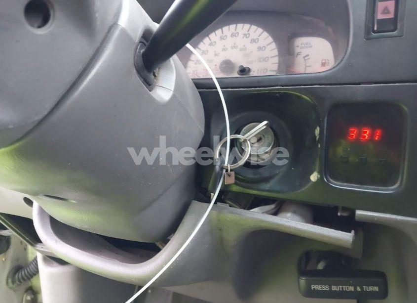 Photo 11 of 2004 Toyota Tacoma (VIN 5TEVL52N84Z465215)