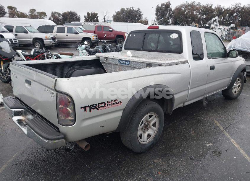 Photo 4 of 2004 Toyota Tacoma (VIN 5TEVL52N84Z465215)