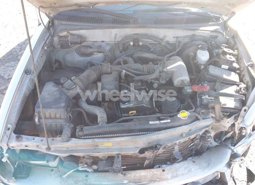 Photo 10 of 2001 Toyota Tacoma (VIN 5TEVL52N91Z851010)