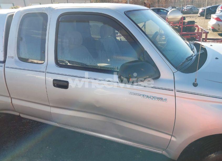 Photo 18 of 2001 Toyota Tacoma (VIN 5TEVL52N91Z851010)