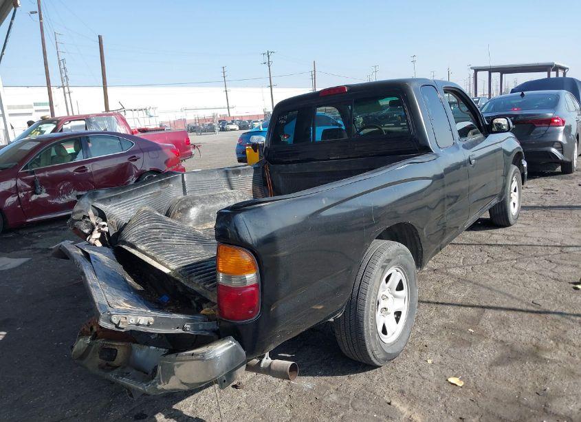 Photo 4 of 2002 Toyota Tacoma (VIN 5TEVL52N92Z141803)
