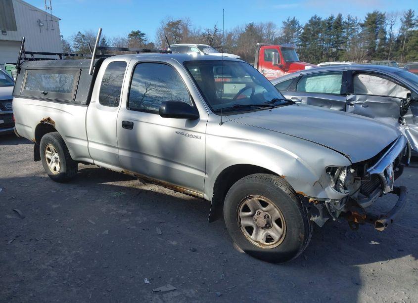 2002 Toyota Tacoma (VIN 5TEVL52NX2Z012405) main photo