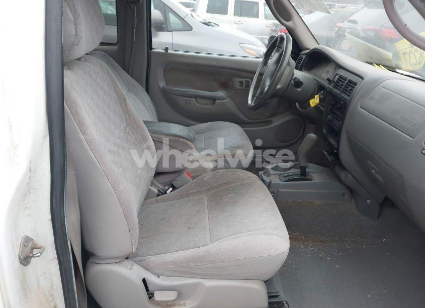 Photo 5 of 2003 Toyota Tacoma (VIN 5TEVL52NX3Z262468)