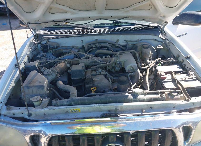 Photo 10 of 2004 Toyota Tacoma (VIN 5TEVL52NX4Z433916)