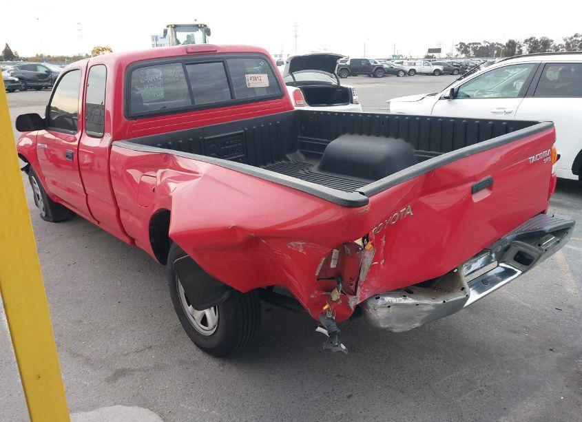 Photo 3 of 2004 Toyota Tacoma (VIN 5TEVL52NX4Z450411)