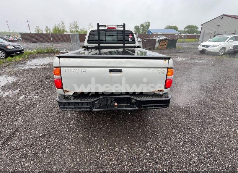 Photo 14 of 2002 Toyota Tacoma (VIN 5TEWM72N02Z106497)