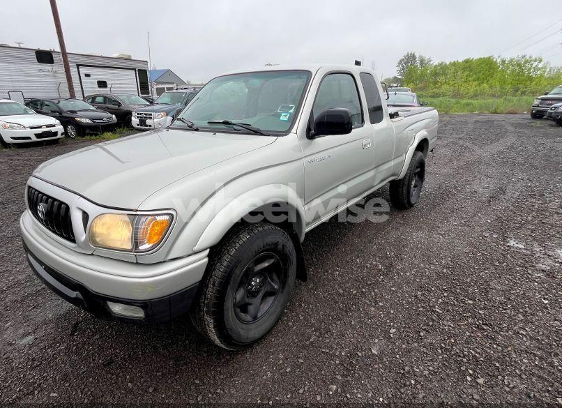 Photo 2 of 2002 Toyota Tacoma (VIN 5TEWM72N02Z106497)