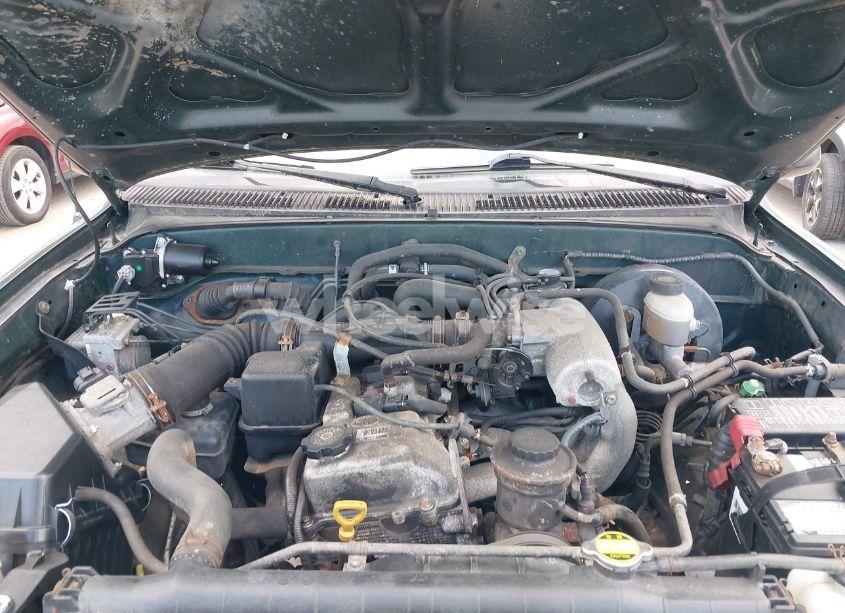 Photo 10 of 2003 Toyota Tacoma (VIN 5TEWM72N03Z296853)
