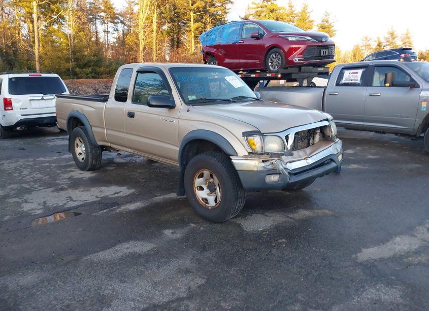2004 Toyota Tacoma (VIN 5TEWM72N04Z333711) main photo