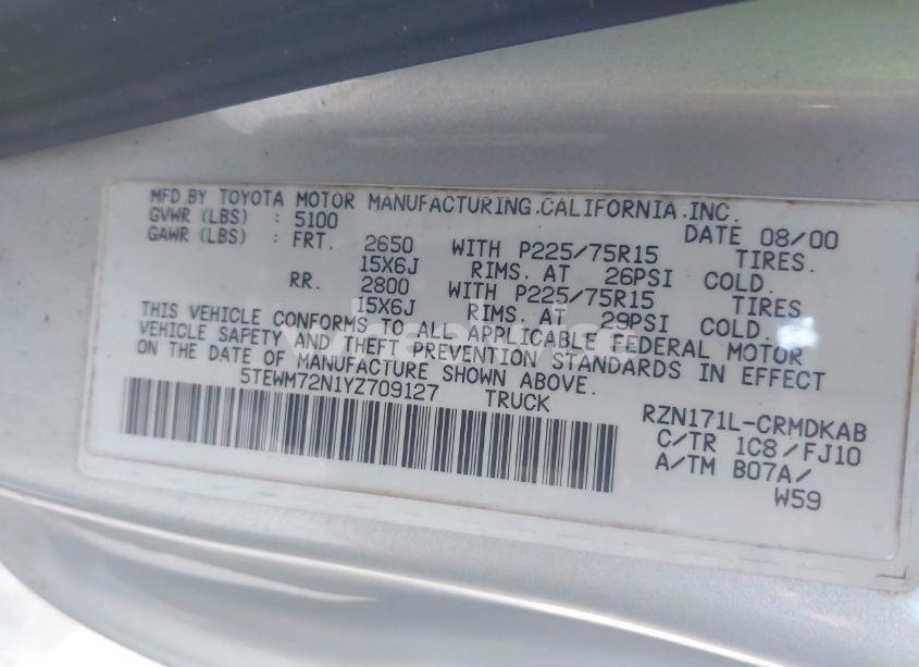 Photo 9 of 2000 Toyota Tacoma (VIN 5TEWM72N1YZ709127)
