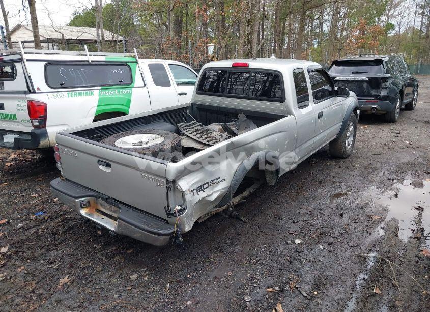 Photo 4 of 2001 Toyota Tacoma (VIN 5TEWM72N21Z822185)