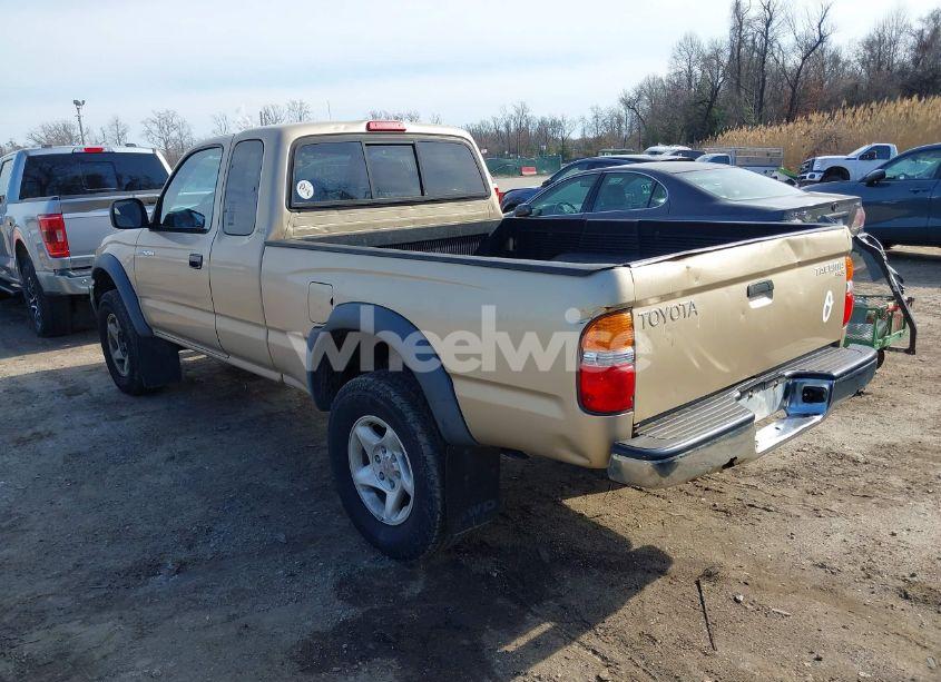Photo 3 of 2001 Toyota Tacoma (VIN 5TEWM72N21Z851556)