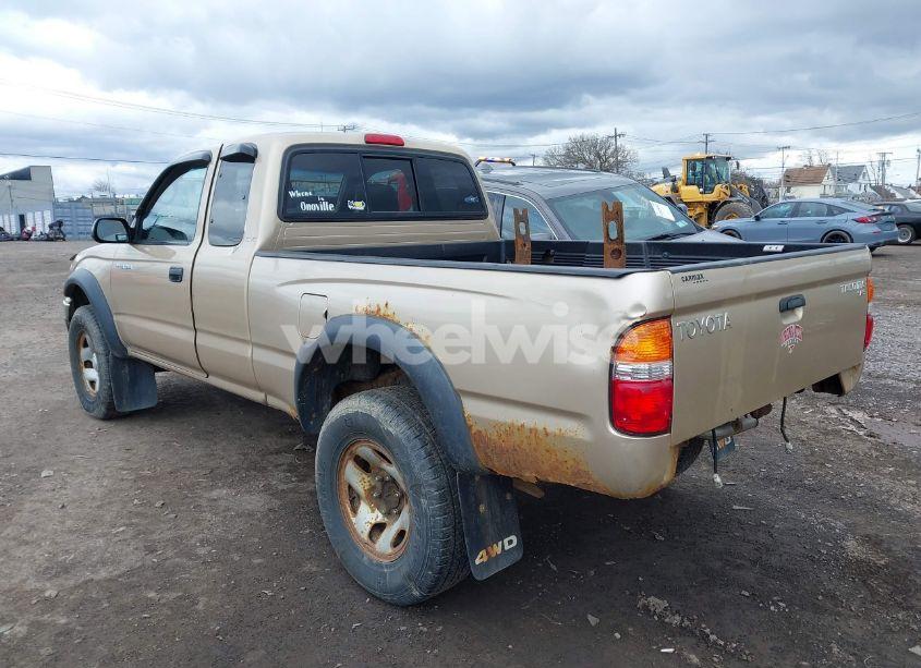 Photo 3 of 2003 Toyota Tacoma (VIN 5TEWM72N23Z272800)