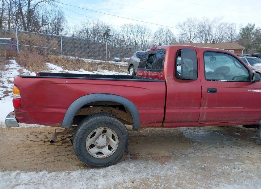 Photo 12 of 2002 Toyota Tacoma (VIN 5TEWM72N32Z087850)