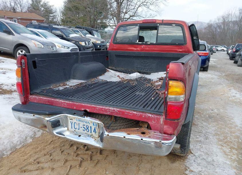 Photo 13 of 2002 Toyota Tacoma (VIN 5TEWM72N32Z087850)