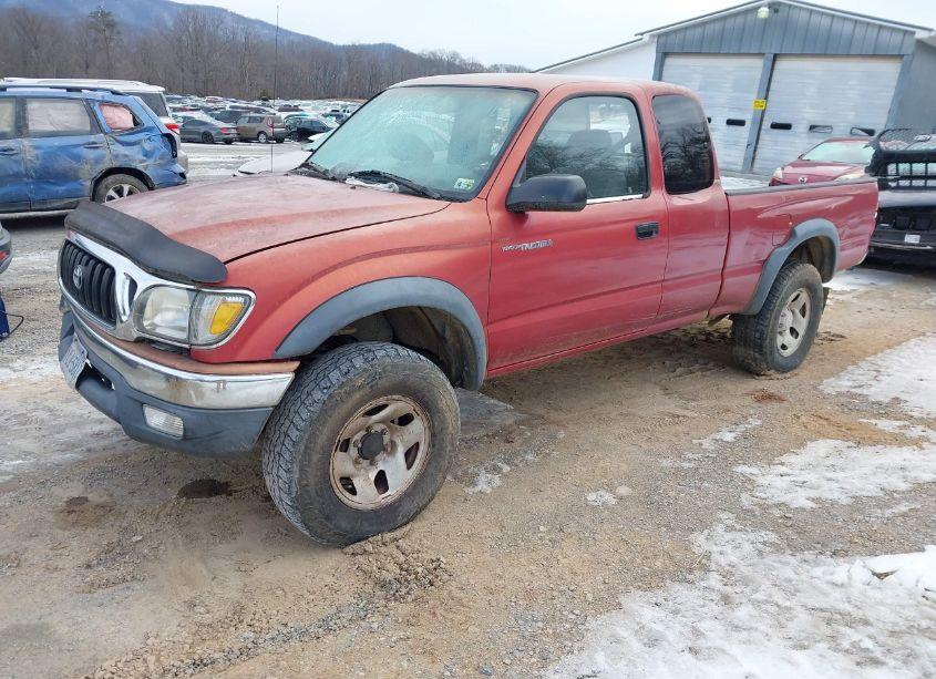 Photo 2 of 2002 Toyota Tacoma (VIN 5TEWM72N32Z087850)