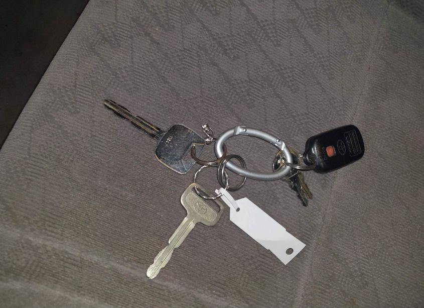 Photo 11 of 2003 Toyota Tacoma N/A (VIN 5TEWM72N33Z165755)