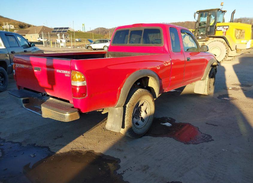 Photo 4 of 2004 Toyota Tacoma N/A (VIN 5TEWM72N34Z379582)