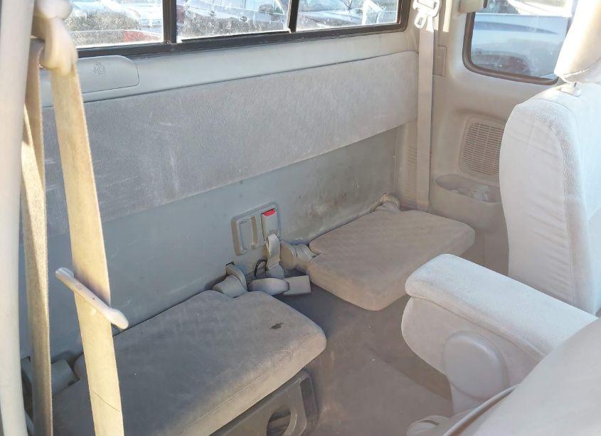 Photo 8 of 2004 Toyota Tacoma N/A (VIN 5TEWM72N34Z379582)