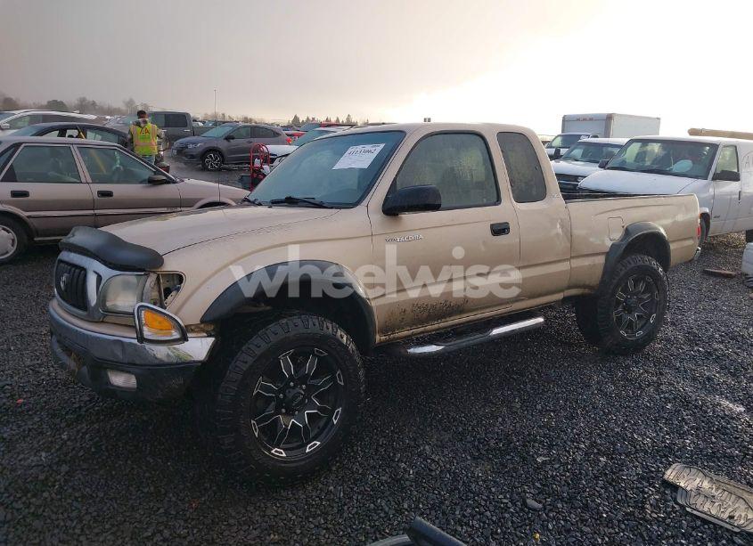 Photo 2 of 2002 Toyota Tacoma (VIN 5TEWM72N42Z094788)