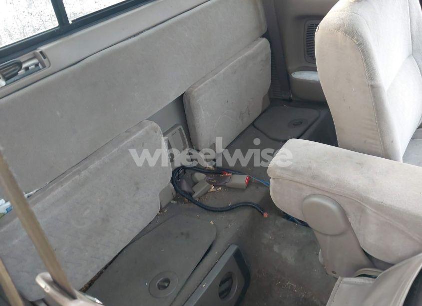 Photo 8 of 2002 Toyota Tacoma (VIN 5TEWM72N42Z094788)