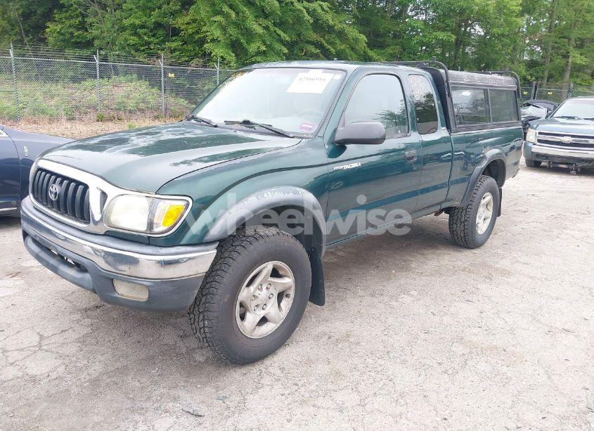Photo 2 of 2002 Toyota Tacoma (VIN 5TEWM72N52Z077112)