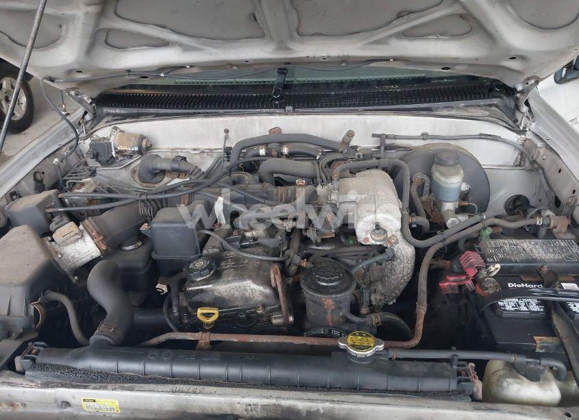 Photo 10 of 2003 Toyota Tacoma (VIN 5TEWM72N63Z221168)