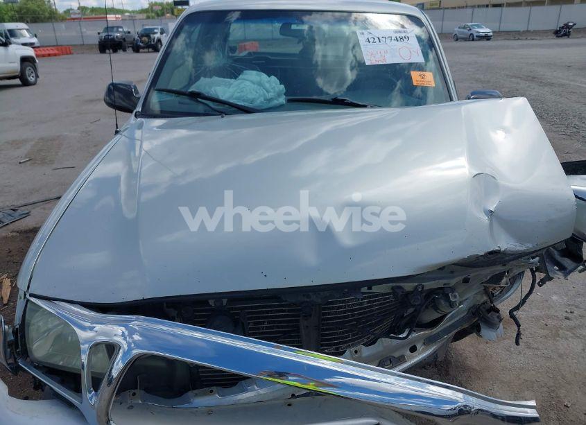 Photo 10 of 2004 Toyota Tacoma XTRACAB (VIN 5TEWM72N64Z353798)