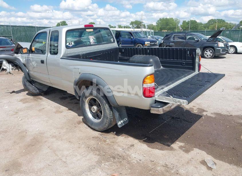 Photo 3 of 2004 Toyota Tacoma XTRACAB (VIN 5TEWM72N64Z353798)