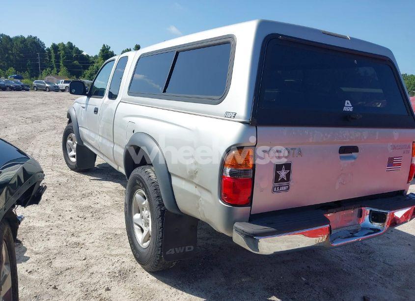 Photo 3 of 2004 Toyota Tacoma (VIN 5TEWM72N74Z438116)