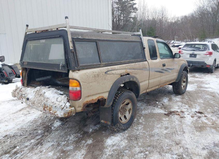 Photo 4 of 2001 Toyota Tacoma (VIN 5TEWM72NX1Z849148)